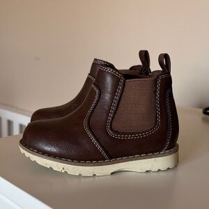 Old Navy Kids Brown Chelsea Boots
